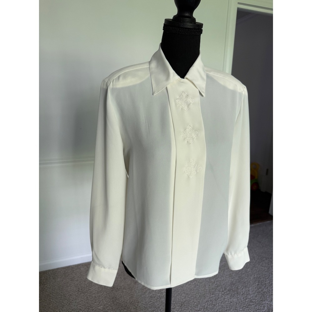 Vintage Leslie Fay Embroidered shirt Blouse‎ off white Career Long Sleeve Top